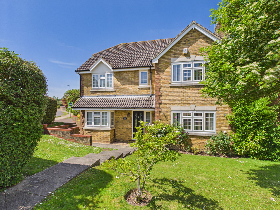 4 bed detached house for sale in Bartholomew Way, Horsham