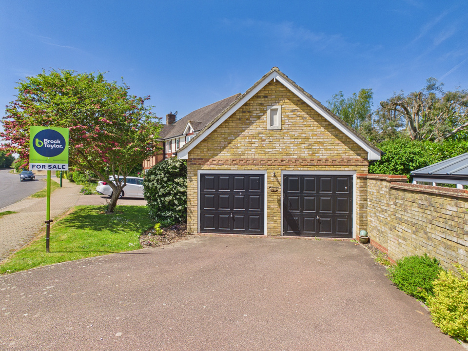 4 bed detached house for sale in Bartholomew Way, Horsham  - Property Image 26