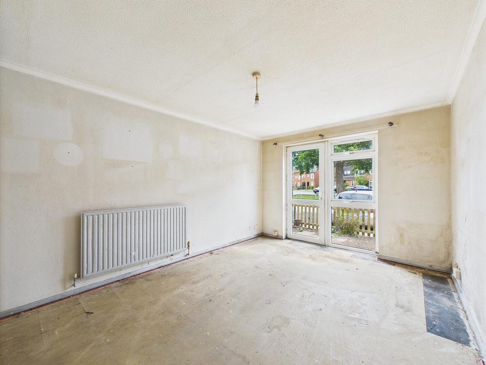 2 bed apartment for sale in Serrin Way, Horsham  - Property Image 2