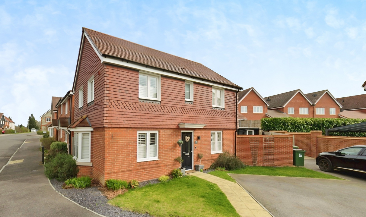 3 bed detached house for sale in Coote Mews, Southwater