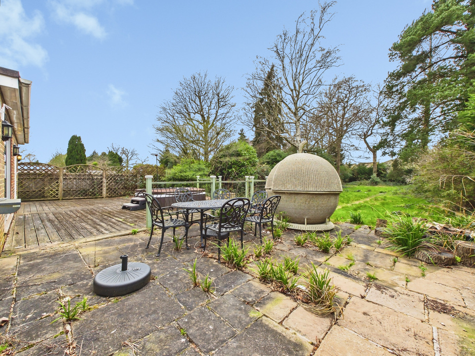 5 bed detached house for sale in Milton Mount Avenue, Crawley, West Sussex, RH10 3DP - Property Image 10