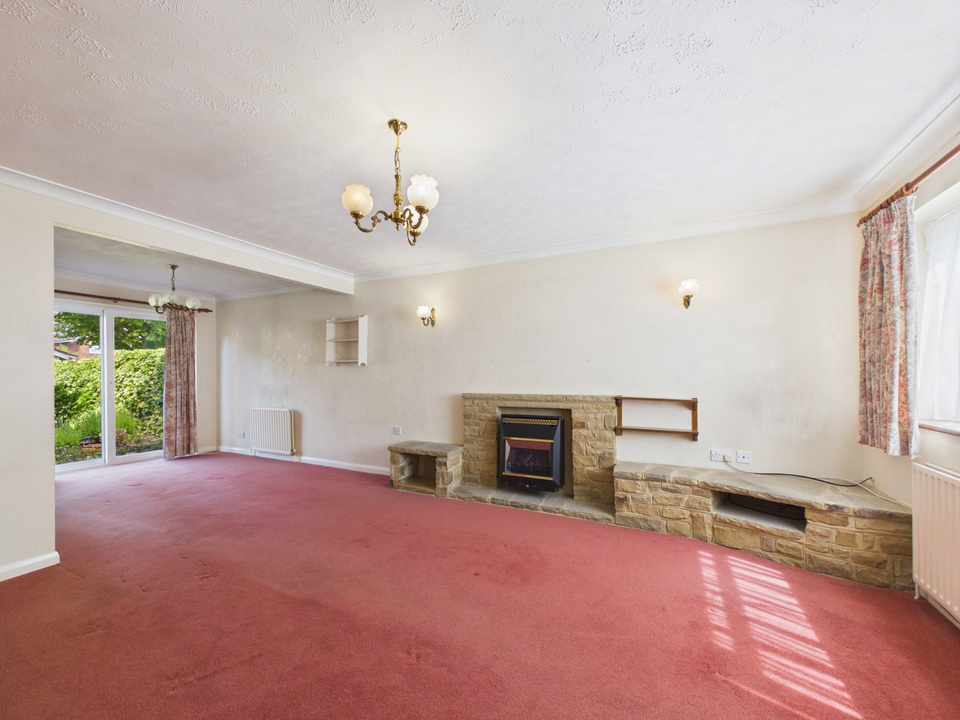 3 bed link detached house for sale in Red Deer Close, Horsham, West Sussex  - Property Image 2