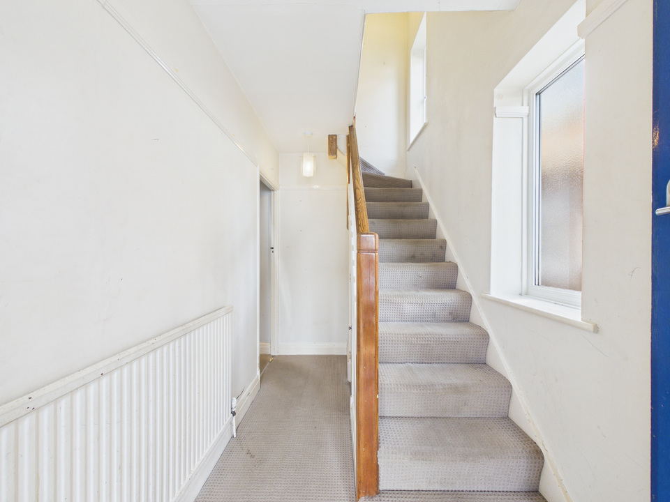 3 bed semi-detached house for sale in Rushams Road, Horsham, West Sussex  - Property Image 7