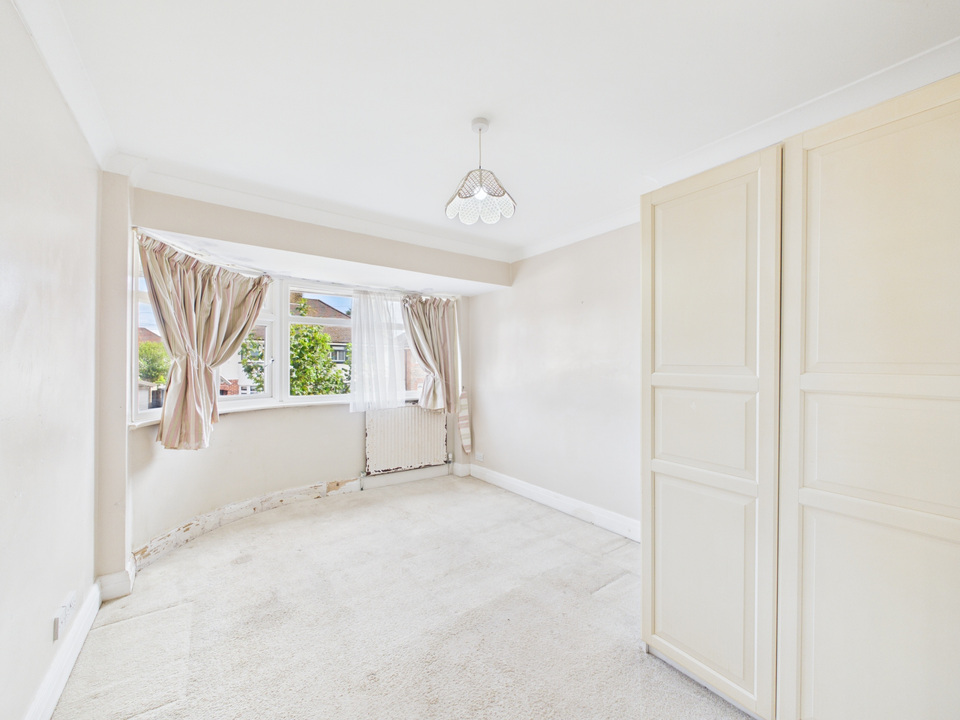 3 bed semi-detached house for sale in Rushams Road, Horsham, West Sussex  - Property Image 11