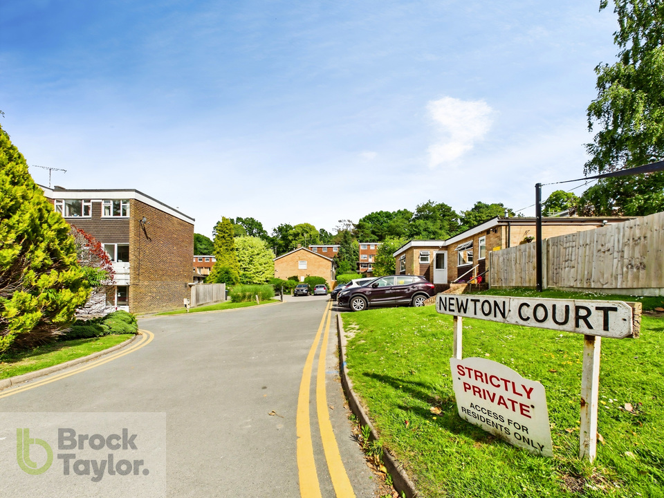 2 bed apartment for sale in Newton Court, Haywards Heath, West Sussex, RH16 3BL  - Property Image 13
