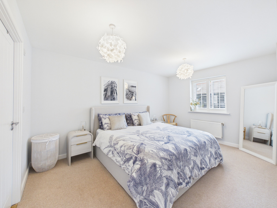 3 bed semi-detached house for sale in Palmer Avenue, Broadbridge Heath, Horsham, West Sussex  - Property Image 5