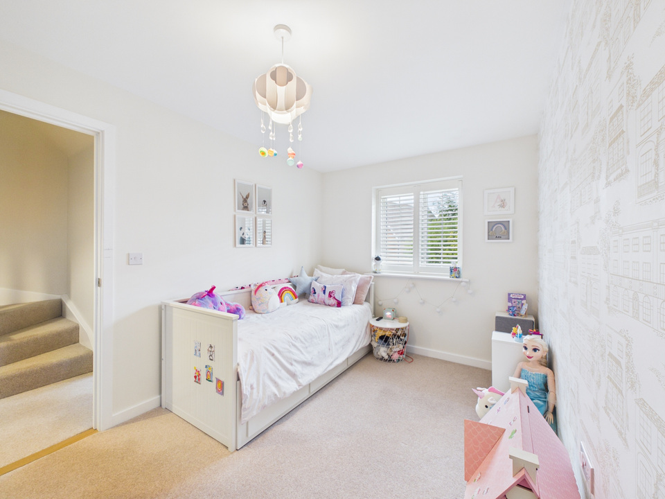 3 bed semi-detached house for sale in Palmer Avenue, Broadbridge Heath, Horsham, West Sussex  - Property Image 8