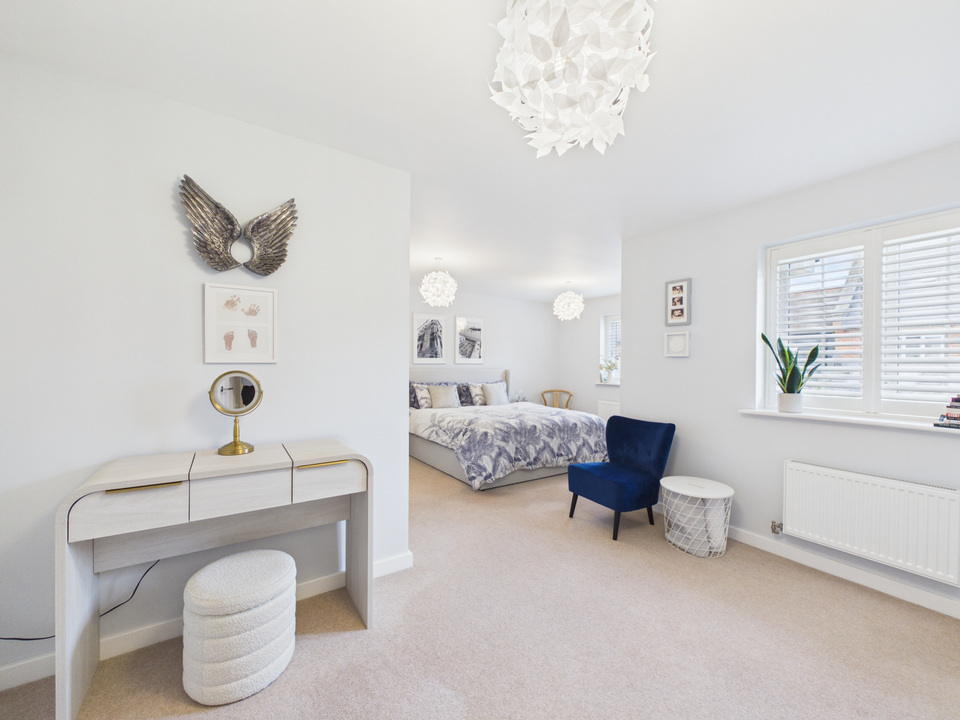 3 bed semi-detached house for sale in Palmer Avenue, Broadbridge Heath, Horsham, West Sussex  - Property Image 14