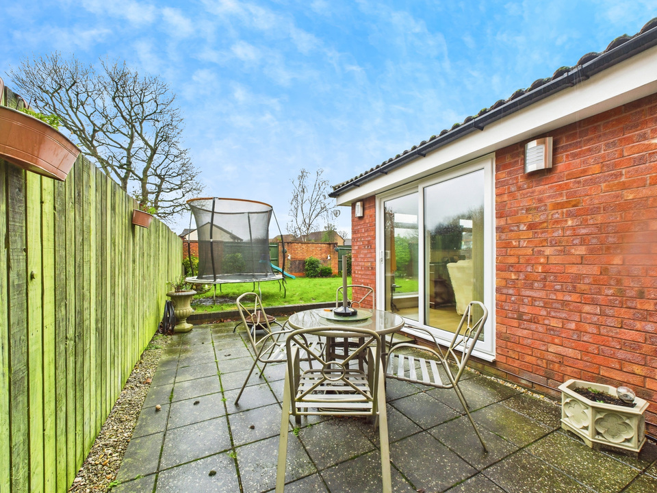 5 bed detached house for sale in Edinburgh Close, Southwater, Horsham, West Sussex  - Property Image 22