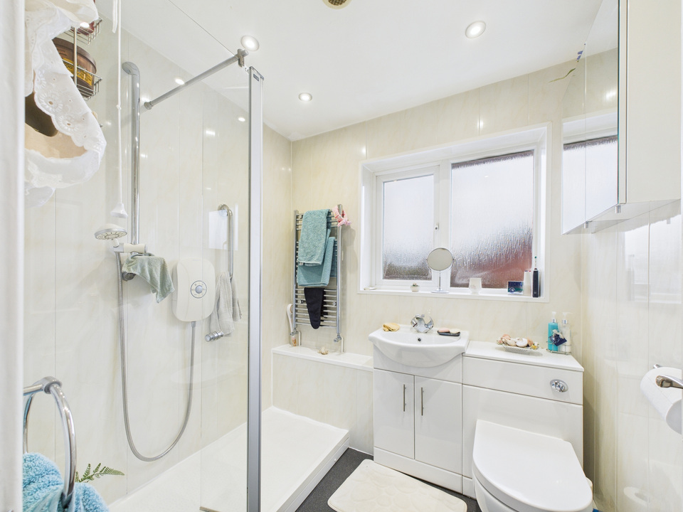 5 bed detached house for sale in Edinburgh Close, Southwater, Horsham, West Sussex  - Property Image 9