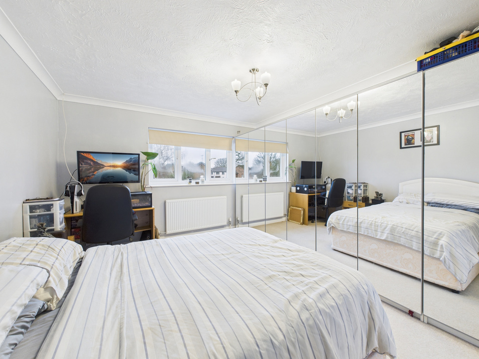 5 bed detached house for sale in Edinburgh Close, Southwater, Horsham, West Sussex  - Property Image 18