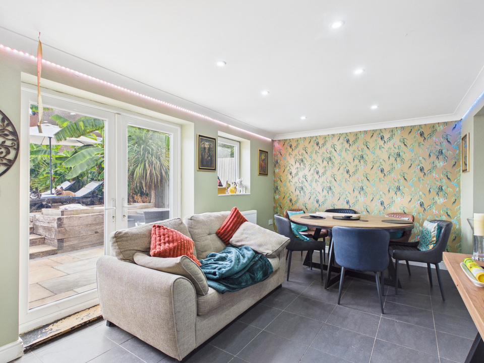 3 bed end of terrace house for sale in Ash Road, Southwater, Horsham, West Sussex  - Property Image 4