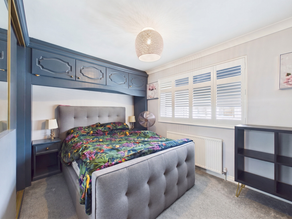 3 bed end of terrace house for sale in Ash Road, Southwater, Horsham, West Sussex  - Property Image 7