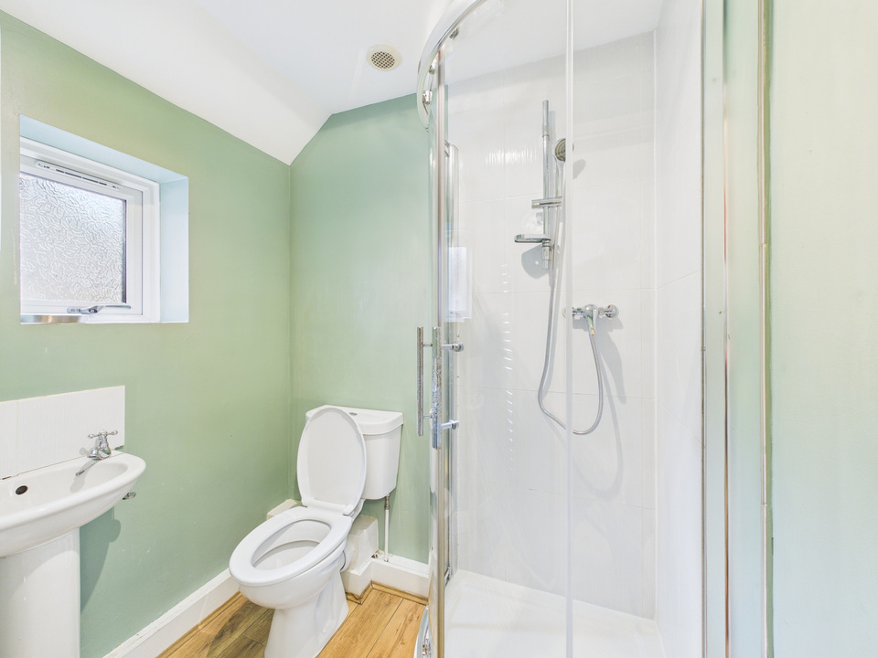 3 bed semi-detached house for sale in Crawley Road, Horsham, West Sussex - Property Image 19