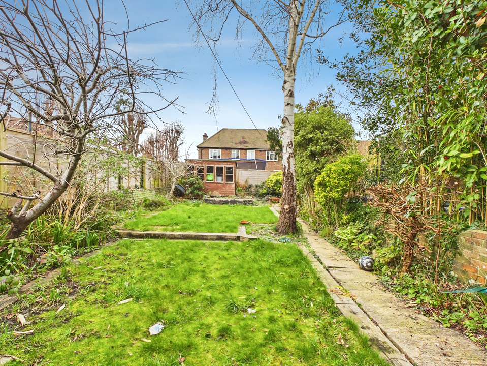 3 bed semi-detached house for sale in Crawley Road, Horsham, West Sussex - Property Image 20