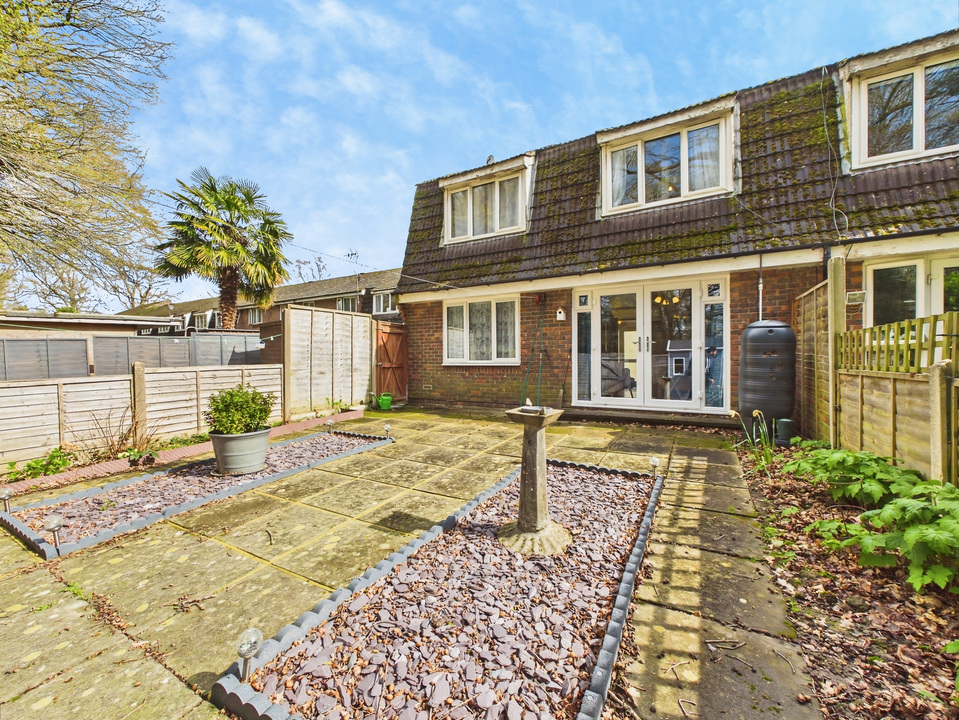 1 bed apartment for sale in Cook Road, Horsham, West Sussex  - Property Image 11