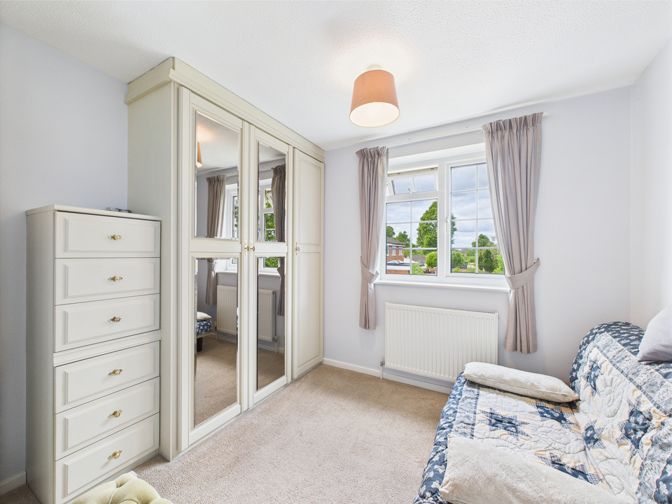 3 bed detached house for sale in Wakehurst Mews, Horsham - Property Image 6