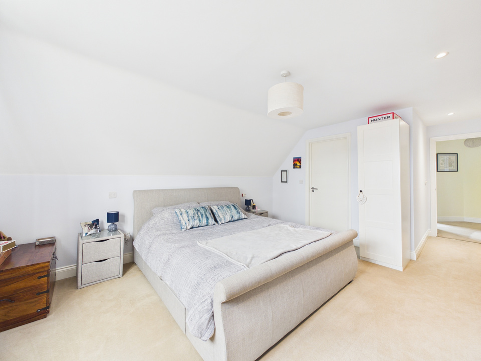 3 bed semi-detached house for sale in Little Cross, Church Street, Warnham, Horsham, West Sussex  - Property Image 5