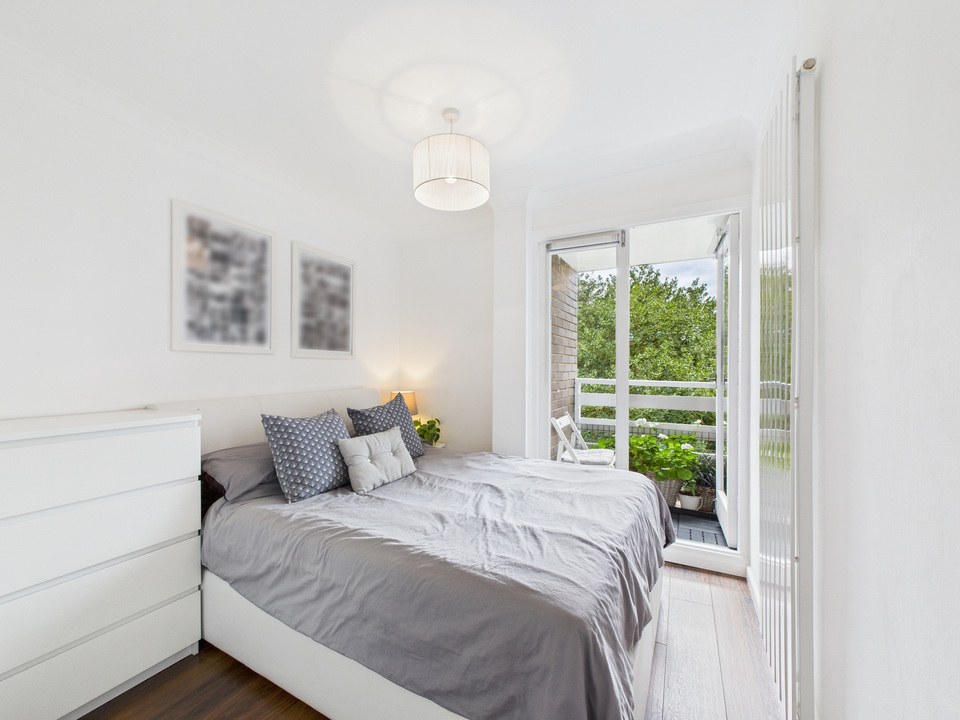 1 bed apartment for sale in Chequers Court, Horsham  - Property Image 3