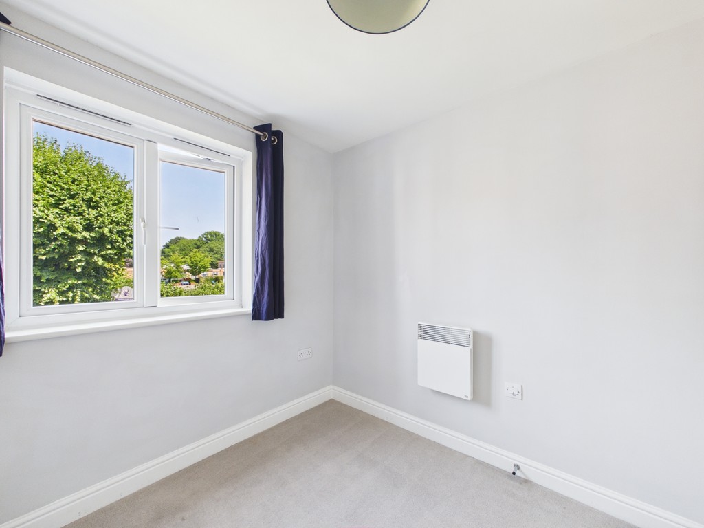 2 bed flat to rent in Crawley Road, HORSHAM  - Property Image 8