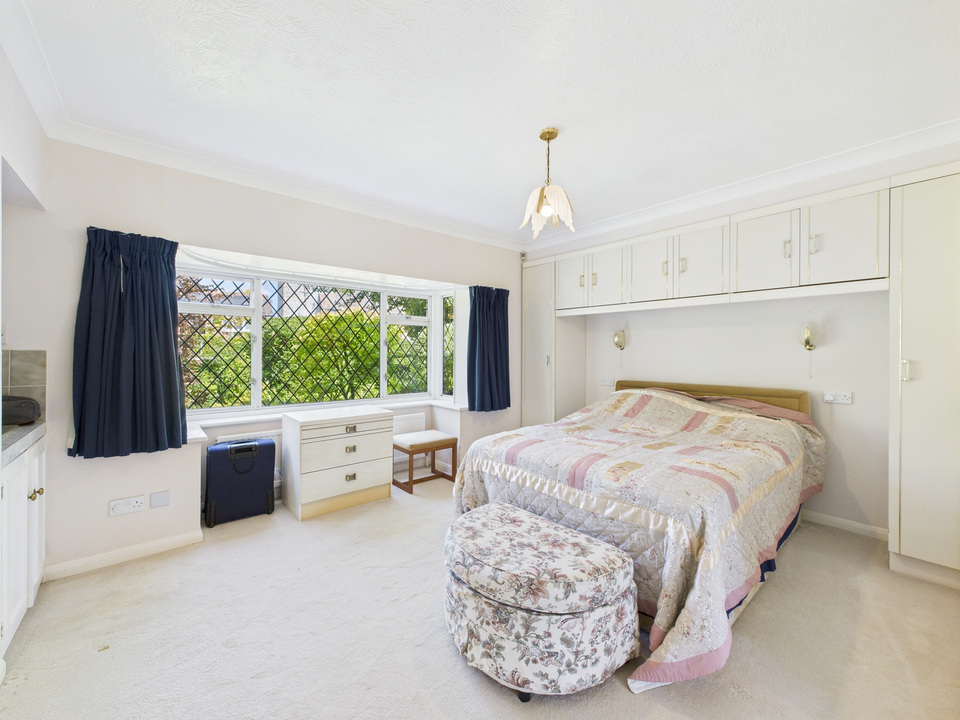 2 bed detached bungalow for sale in Church Lane, Partridge Green - Property Image 5