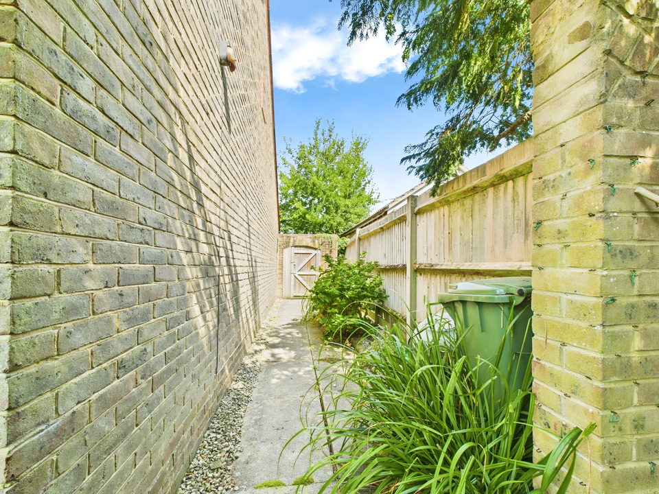 2 bed detached bungalow for sale in Church Lane, Partridge Green - Property Image 17