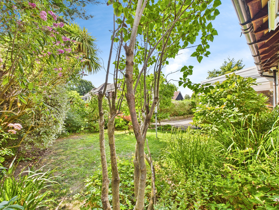 2 bed detached bungalow for sale in Church Lane, Partridge Green - Property Image 18