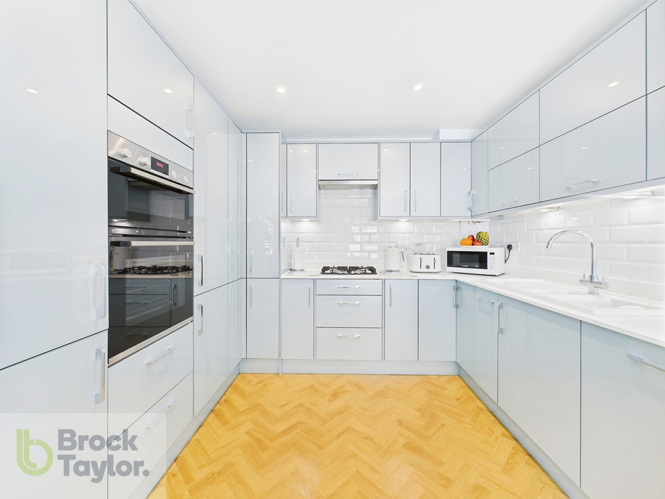 4 bed detached house for sale in Charters Gate Way, Wivelsfield Green - Property Image 1