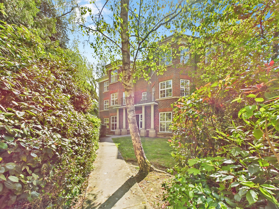 2 bed apartment for sale in Mulberry Gardens, Old Guildford Road, Broadbridge Heath,  - Property Image 1