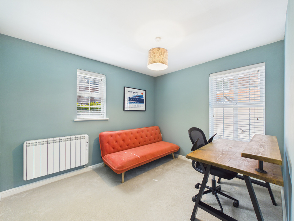 2 bed apartment for sale in Mulberry Gardens, Old Guildford Road, Broadbridge Heath,  - Property Image 6
