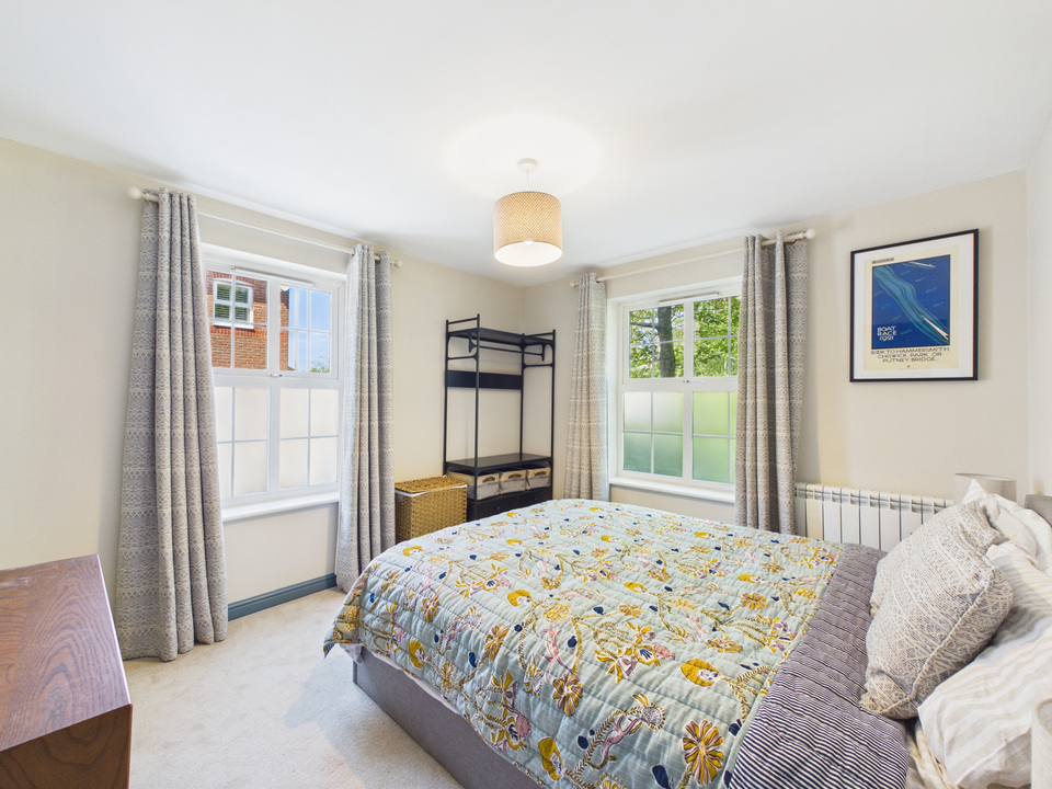 2 bed apartment for sale in Mulberry Gardens, Old Guildford Road, Broadbridge Heath,  - Property Image 4