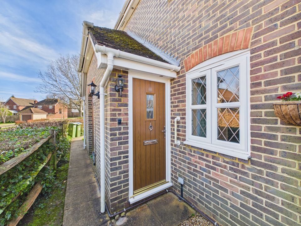 1 bed for sale in Sloughbrook Close, Horsham, West Sussex - Property Image 10