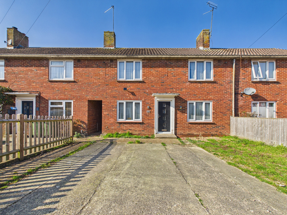 3 bed terraced house for sale in Sullington Mead, Broadbridge Heath, Horsham, West Sussex - Property Image 1