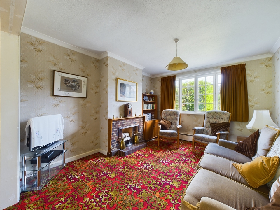 3 bed semi-detached house for sale in Sedgwick Lane, Horsham - Property Image 13