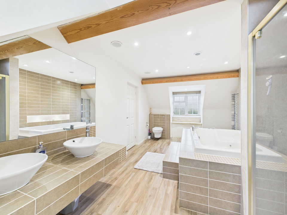 5 bed detached house for sale in Loxwood Road, Rudgwick  - Property Image 18