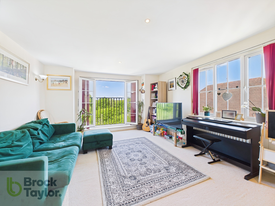 2 bed apartment for sale in Highbank, Bolnore Village  - Property Image 6