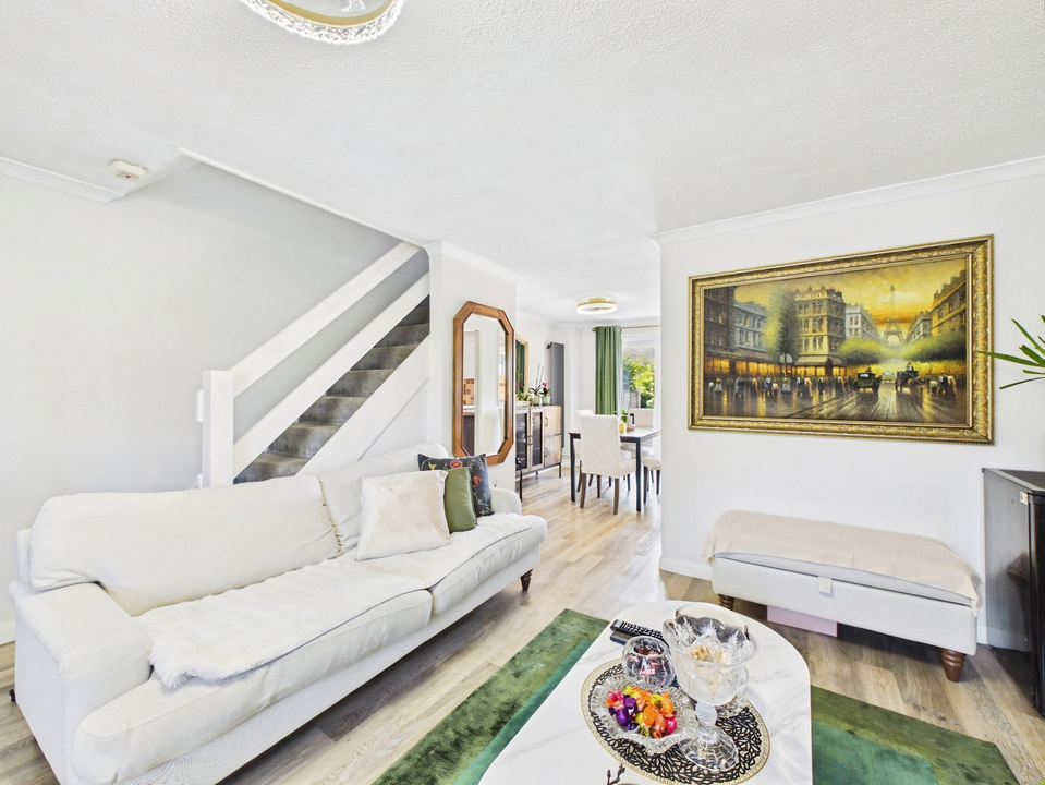 3 bed terraced house for sale in Heath Way, Horsham, West Sussex - Property Image 11