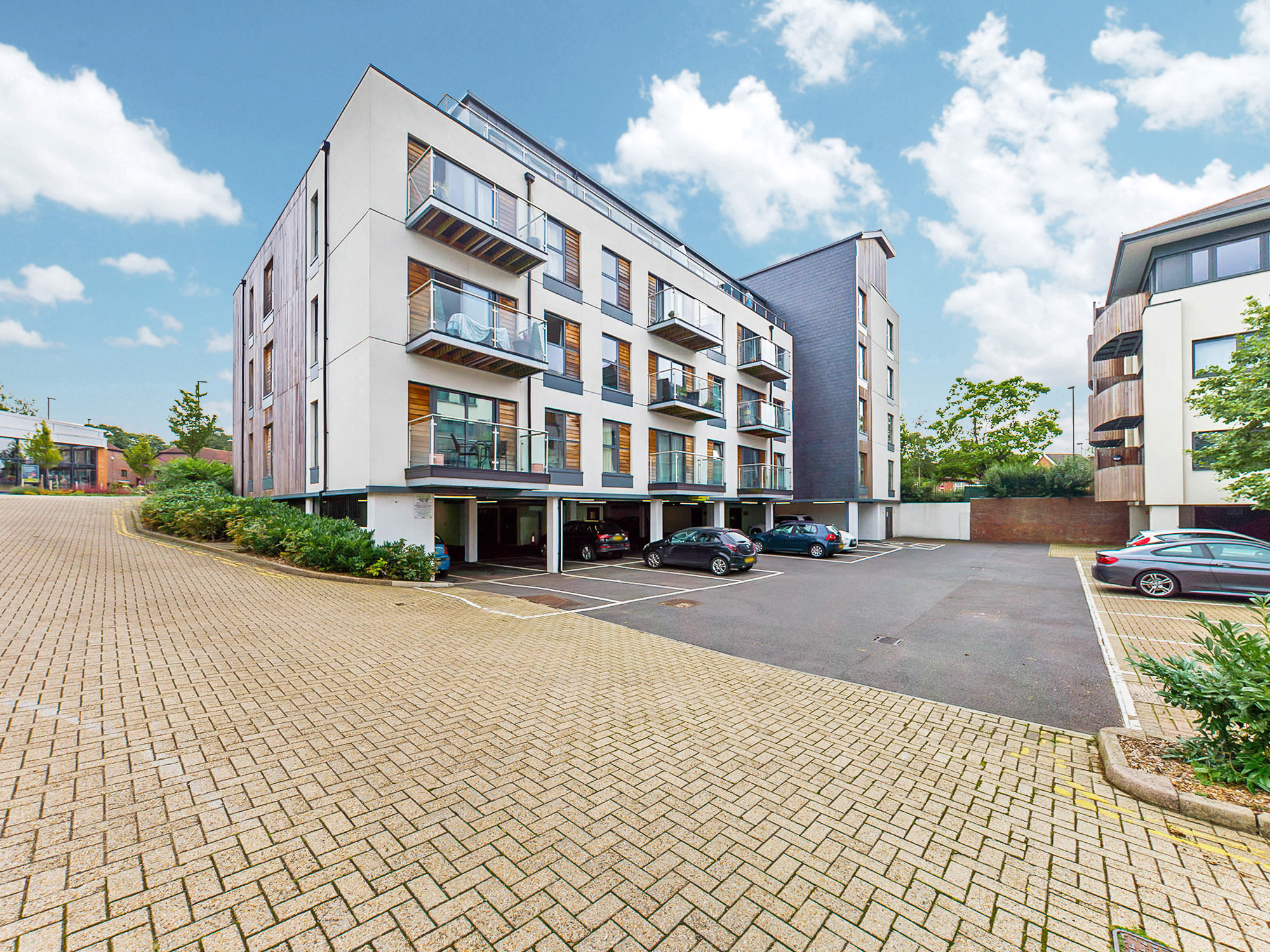 1 bed apartment for sale in North Street, Horsham