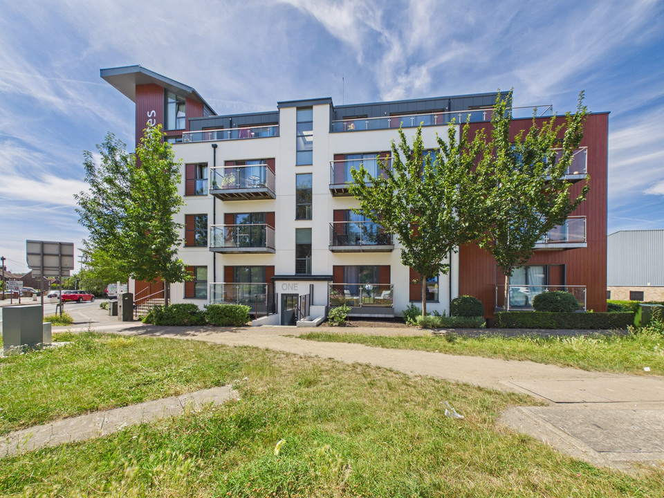 1 bed apartment for sale in North Street, Horsham