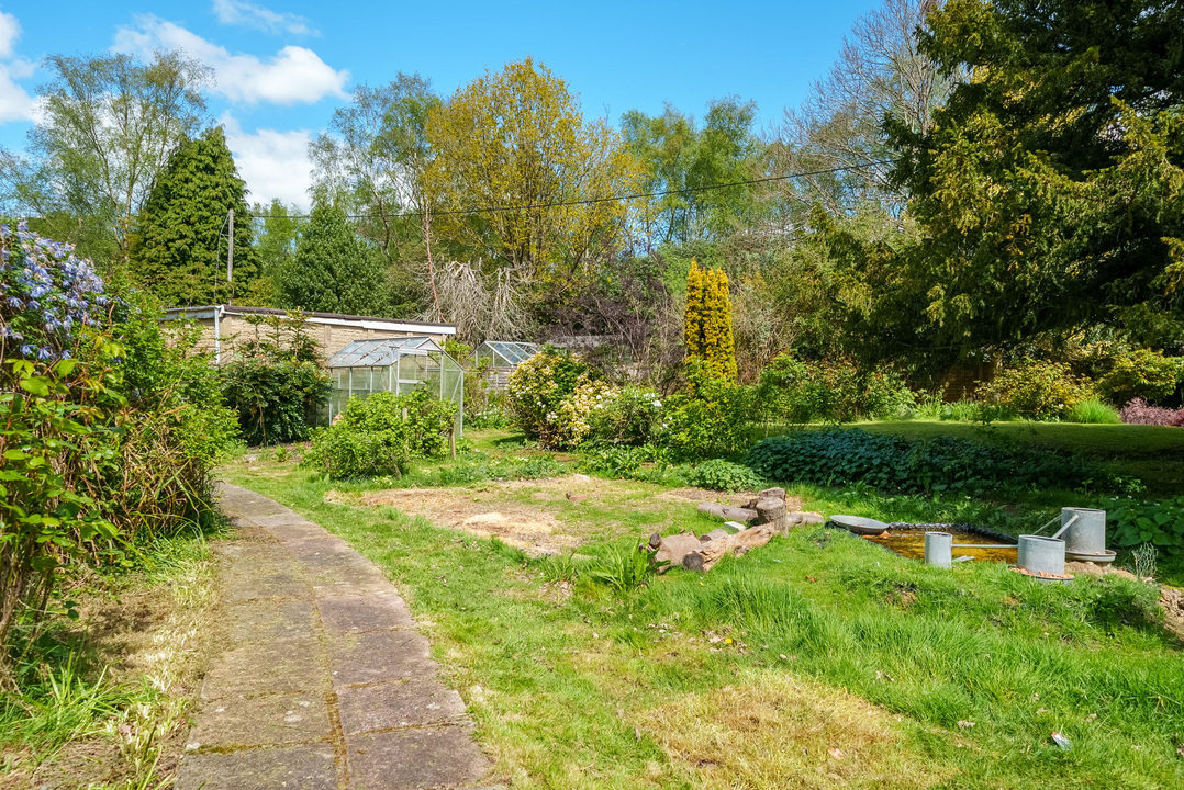 4 bed detached house for sale in South Lodge, Buchan Hill, Pease Pottage, Crawley  - Property Image 19