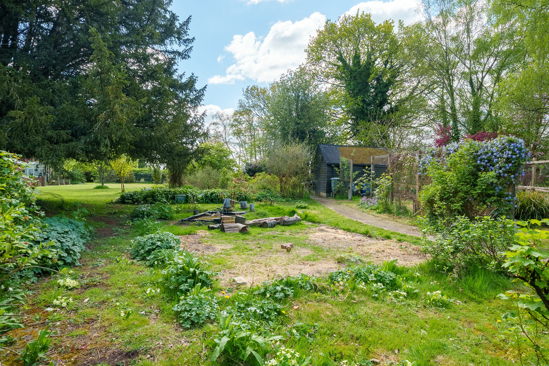 4 bed detached house for sale in South Lodge, Buchan Hill, Pease Pottage, Crawley  - Property Image 23