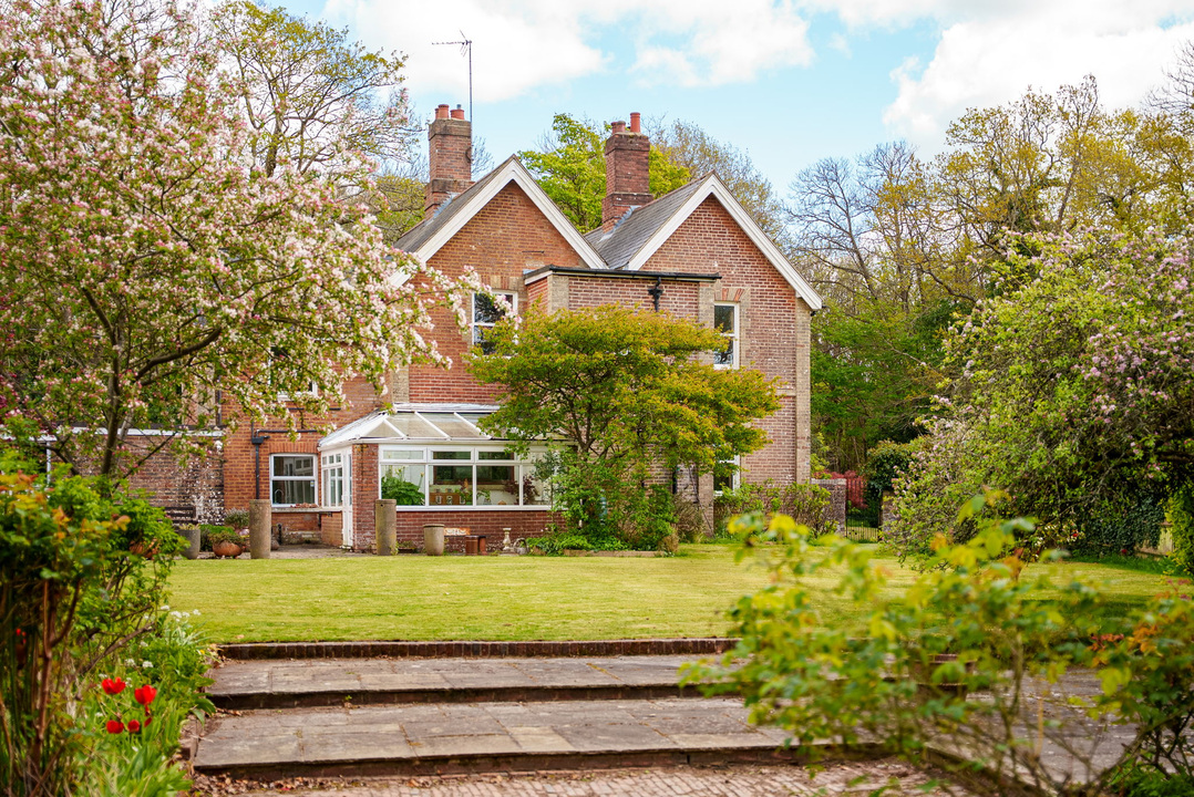 4 bed detached house for sale in South Lodge, Buchan Hill, Pease Pottage, Crawley - Property Image 1