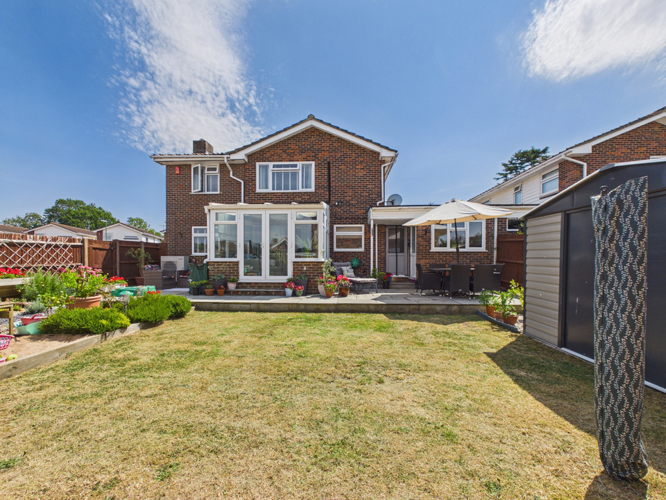 4 bed link detached house for sale in Brushwood Road, Horsham  - Property Image 2