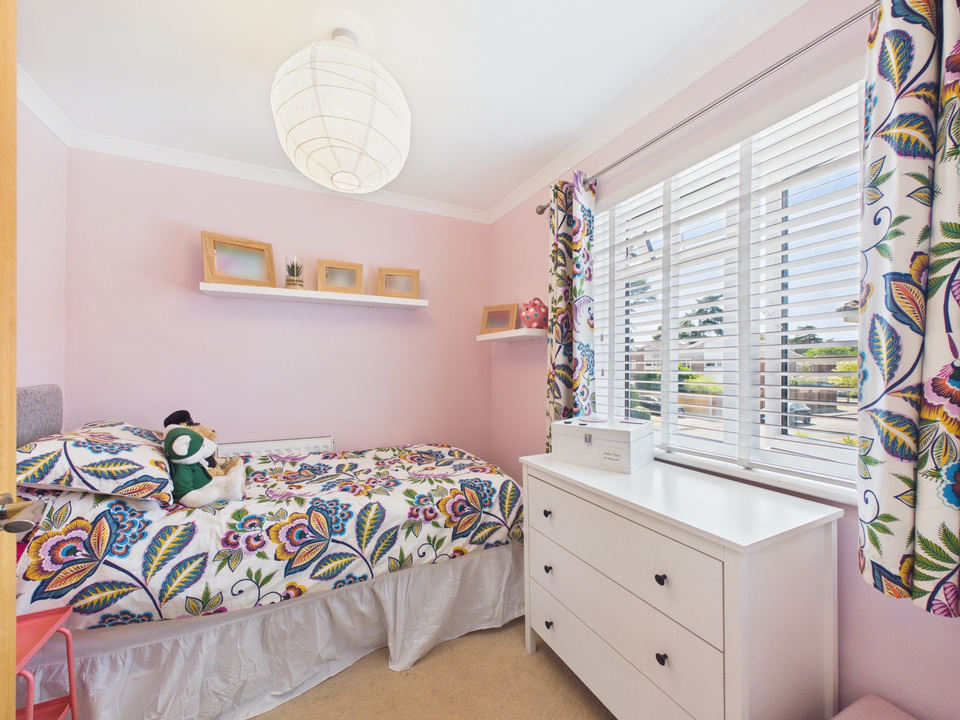 4 bed link detached house for sale in Brushwood Road, Horsham  - Property Image 15
