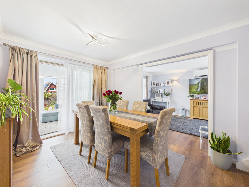 4 bed link detached house for sale in Brushwood Road, Horsham  - Property Image 4