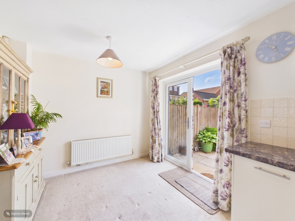 2 bed semi-detached house for sale in Tanbridge Park, Horsham, West Sussex  - Property Image 5