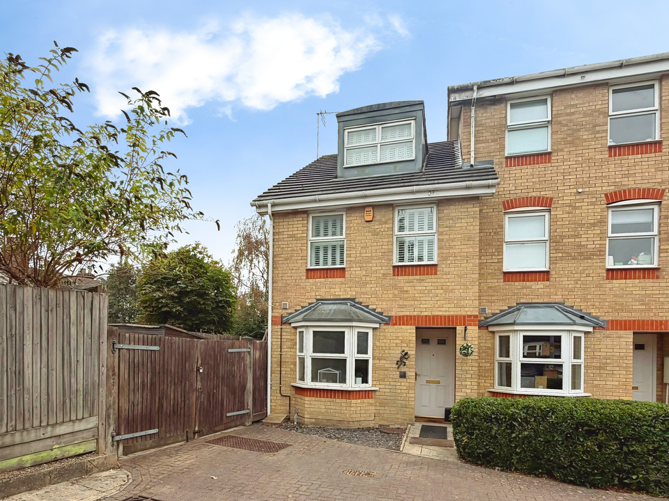 3 bed end of terrace house for sale in 10 Trinity Square, Victoria Street, Horsham