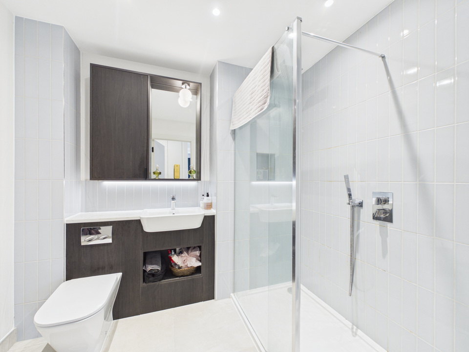 2 bed apartment for sale in The Paperyard East, Worthing Road, Horsham  - Property Image 8