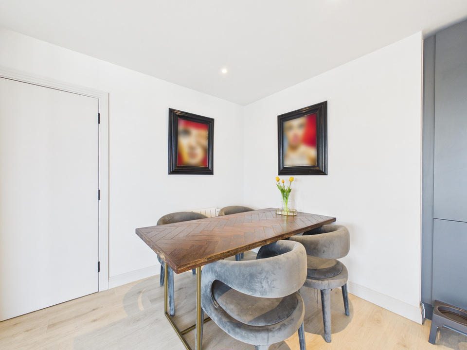 2 bed apartment for sale in The Paperyard East, Worthing Road, Horsham  - Property Image 4
