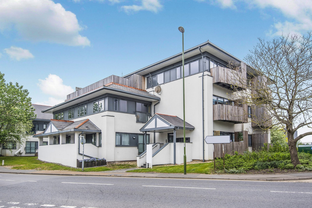 1 bed apartment for sale in Horsham Gates Two, North Street, Horsham